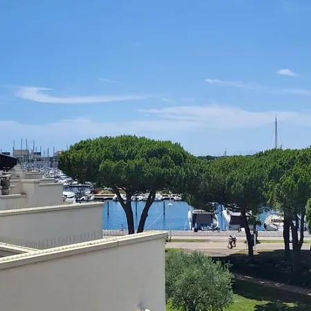 Terrasses 1 Sur Le Port De Plaisance Apartamento