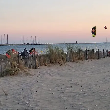 Terrasses 1 Sur Le Port De Plaisance * لو غراو دو روا